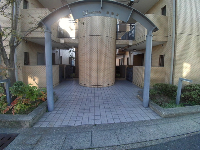シャルマン屋敷本のエントランス