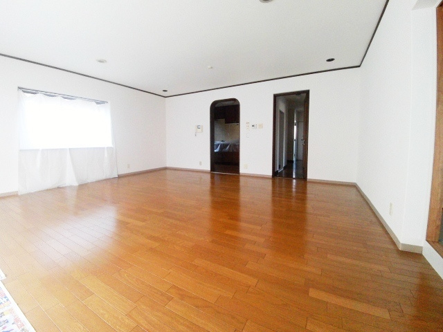 シャルマン屋敷本の居間・リビング