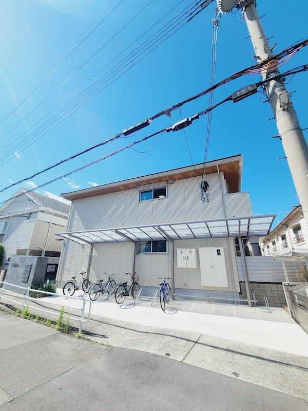 リベルテ逆瀬川の外観