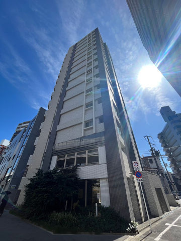 クリスタルグランツ大阪センターSt.の外観