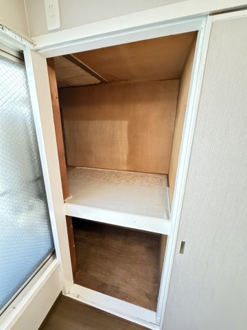 徳井町３丁目テラスハウスの収納