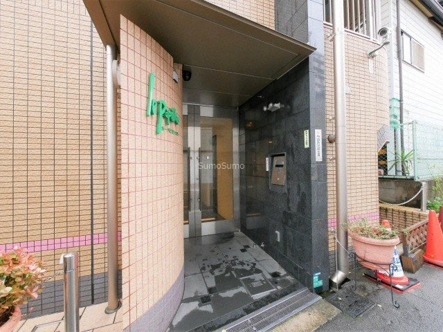 ル・パピヨンDXのエントランス