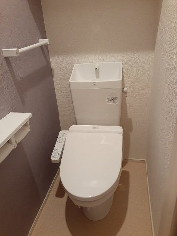 エルディム川端のトイレ|温水洗浄暖房便座トイレ	