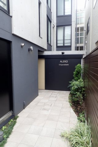 アレーロ江戸川橋のエントランス