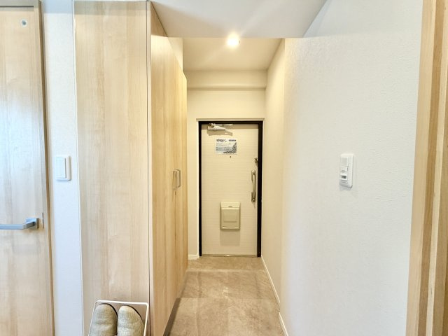 都ハイツの玄関