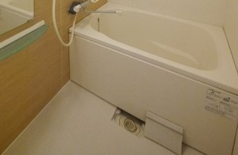 横浜市保土ケ谷区保土ケ谷町１丁目のアパートの浴室