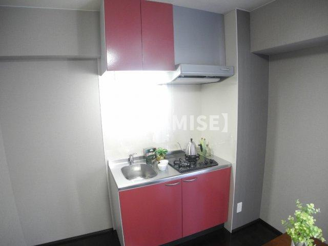 デ・クメール蛍茶屋東のキッチン|※同間取りの別の階のお部屋の画像です※モデルルーム仕様です