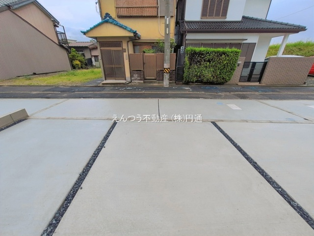 リーブルガーデン下之一色町中ノ切の駐車場