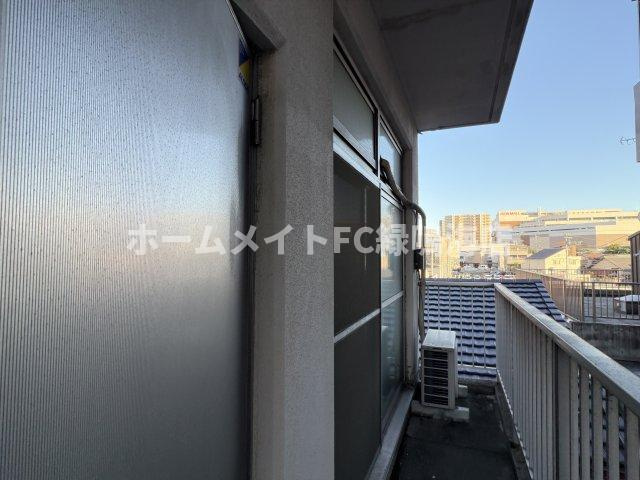 セイワSTビルのバルコニー