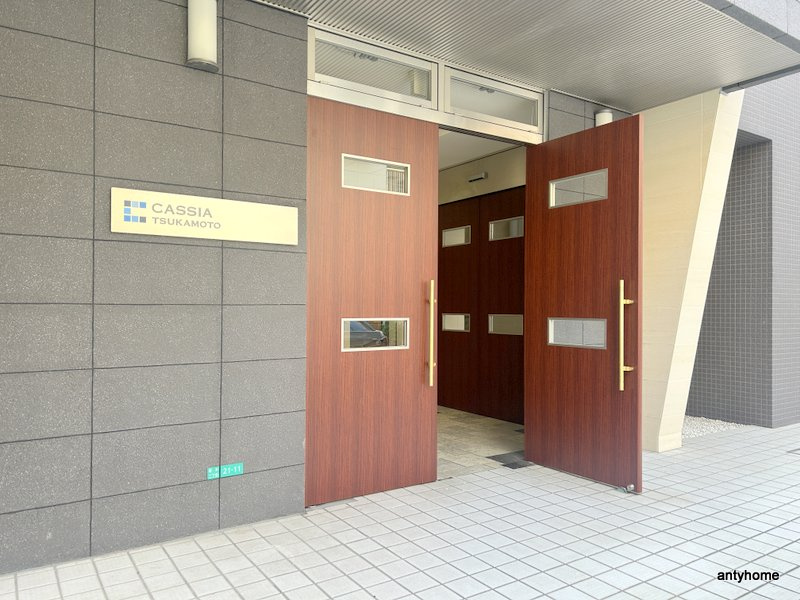 CASSIA塚本　仲介手数料無料のエントランス