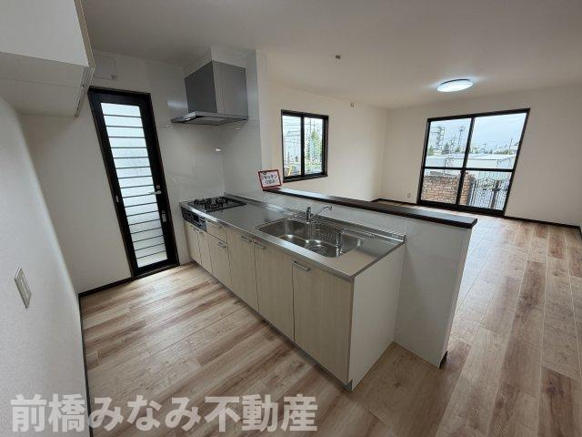 【中古】前橋市鳥取町　３LDK＋Sのキッチン|コンパクトなキッチンで掃除もラクラク