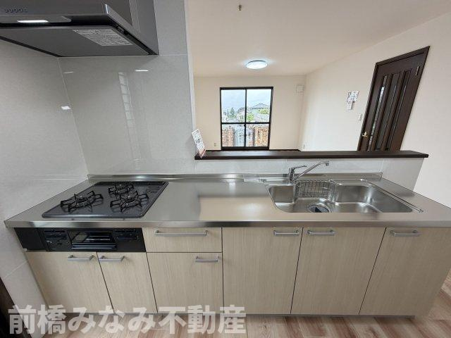 【中古】前橋市鳥取町　３LDK＋Sのキッチン|キッチンでお料理をお楽しみください