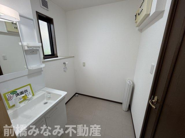 【中古】前橋市鳥取町　３LDK＋Sの独立洗面台|独立洗面台あり、毎朝おしゃれに忙しい女性の方におすすめです