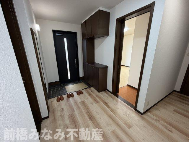 【中古】前橋市鳥取町　３LDK＋Sの玄関|毎日通る玄関はこちらです