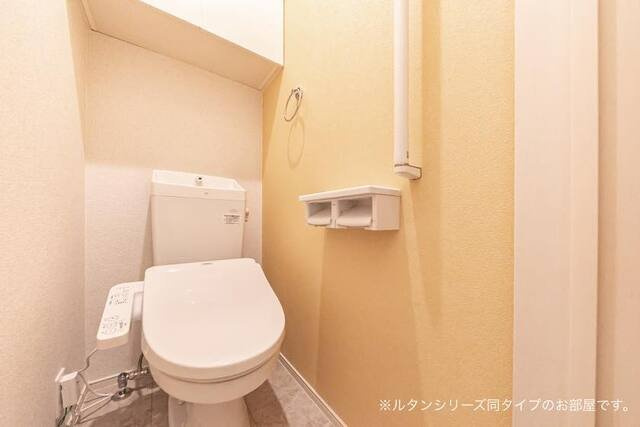 【トイレ】 | フレアルーチェ　吉野ヶ里Ⅴ | 清潔感のあるトイレです