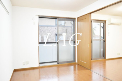 【居間・リビング】 | グランメール　Ａ | 洋室のお部屋です。