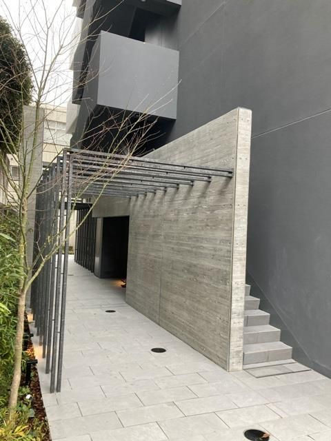 アーバネックス小石川春日のエントランス