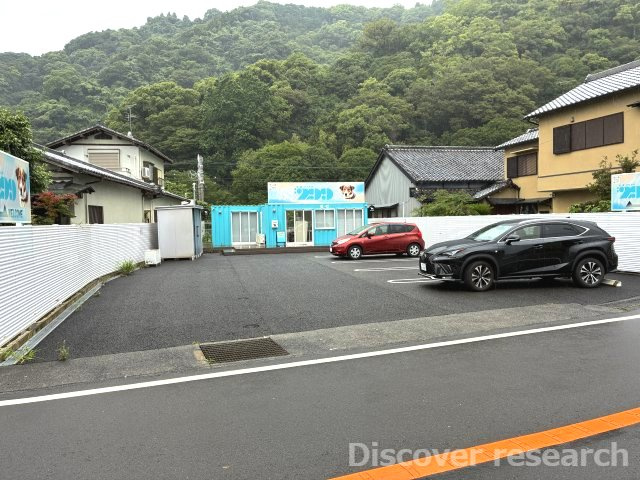 海まで徒歩2分、約283坪の広大な敷地。事業にも趣味にも、可能性が広がる大型売地。の外観