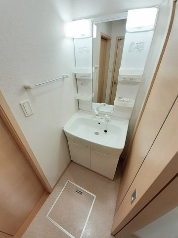 【洗面所】 | グラン・ジュテ　壱番館 | 使いやすい洗面所です