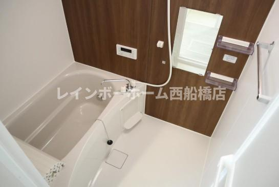 湊町ウッドヴィレッジの浴室