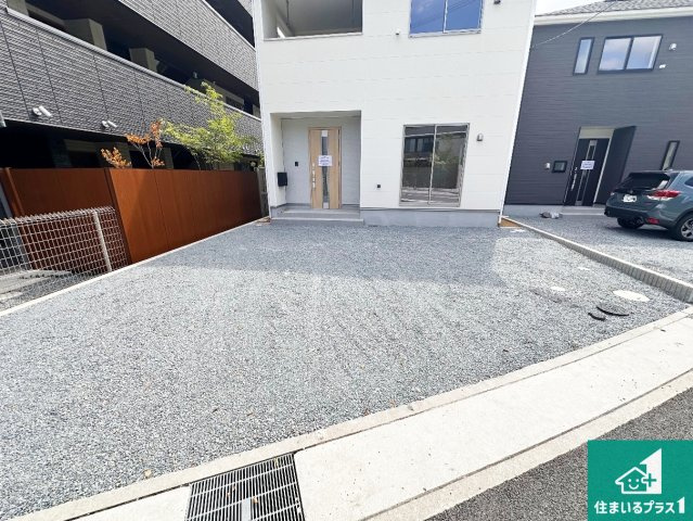 姫路市苫編　第2期　新築一戸建ての駐車場|駐車スペース！散水栓があるので、こまめに愛車を洗えます！