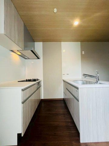 高柳1丁目　中古一戸建てのキッチン|システムキッチン　食器洗い乾燥機
■物件内覧・資金計画相談・住宅ローン相談、リフォーム相談、お問合せ受付中■
※当日・翌日のご内覧、ご相談はお電話でのお問合せがスムーズです！