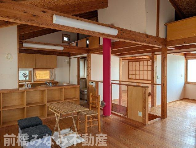 【中古】玉村町下新田　２LDK＋Sの居間・リビング|こちらのリビングで趣味の時間をお楽しみください