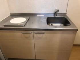 横浜市中区大和町１丁目のアパートのキッチン