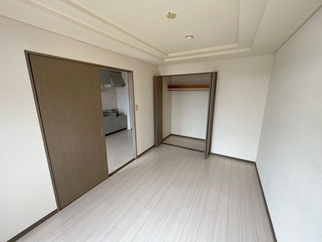 ミレニアム福田の洋室