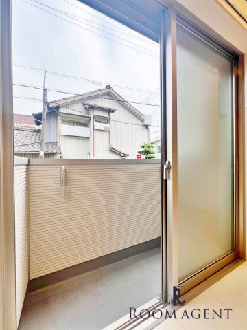 Loft11名駅西のバルコニー