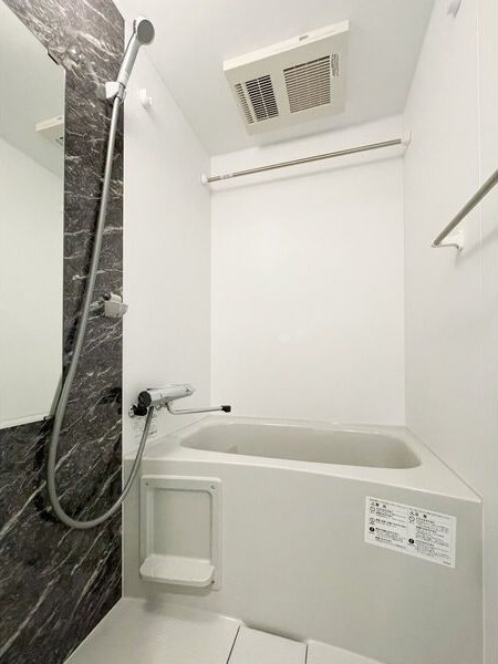 S-RESIDENCE金山altano(アルターノ)の浴室
