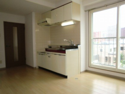 【キッチン】リズム医大前 