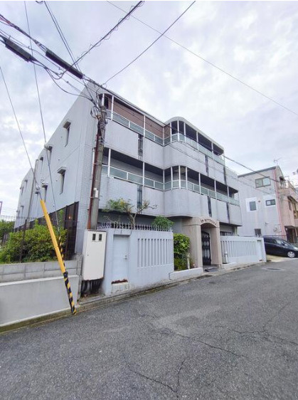 ｉｏ本山の外観