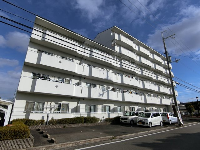 ロアジール西口の外観