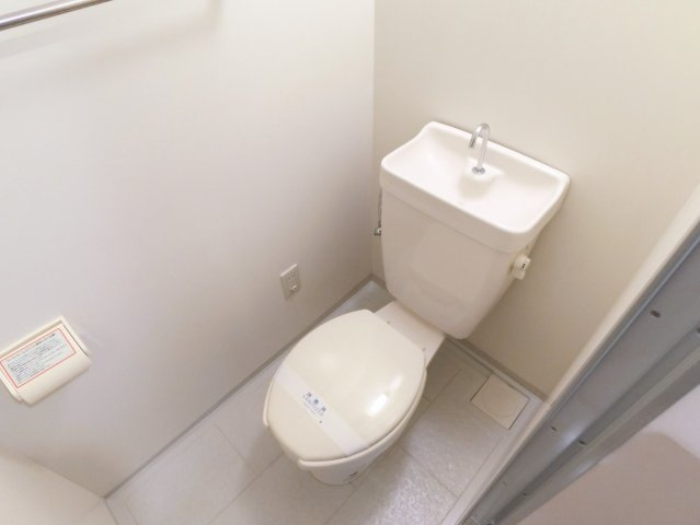 ロアジール西口のトイレ