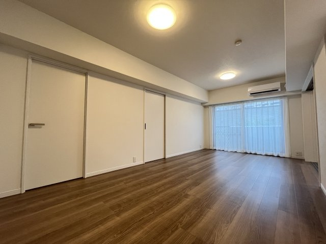 【居間・リビング】 | エステートマンション赤坂けやき通り☆仲介手数料無料☆