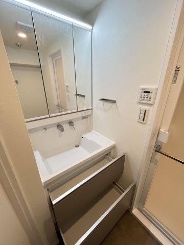 【独立洗面台】 | エステートマンション赤坂けやき通り☆仲介手数料無料☆