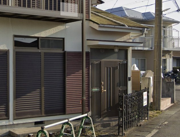 関根下土棚貸家のエントランス