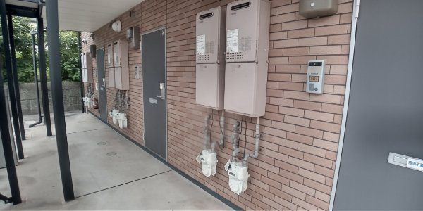 レオネクスト東二島の玄関