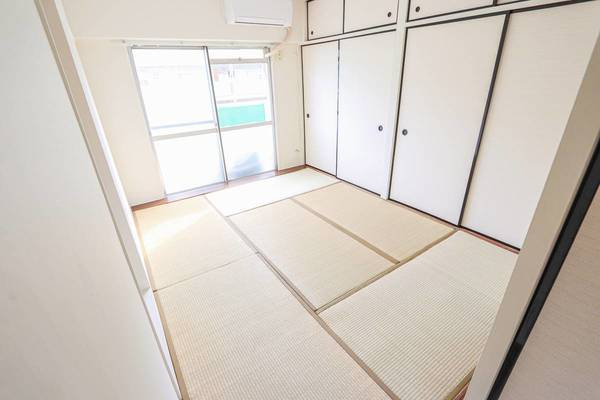 ビレッジハウス萩原4号棟の居間・リビング|ビレッジハウスの同一物件・同一タイプの間取りの写真です