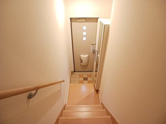 エクセレント本城Ｂの玄関