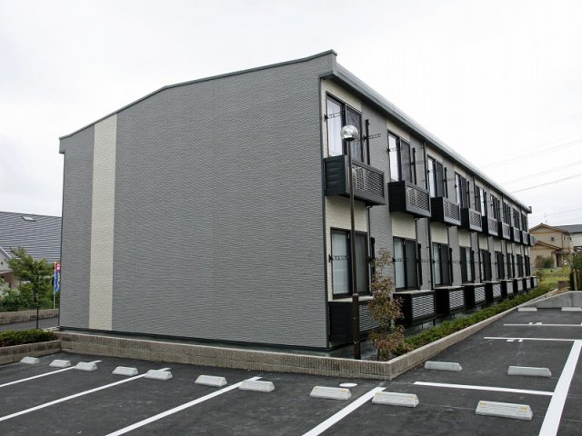 レオパレスアイリス学研台Ⅰの外観