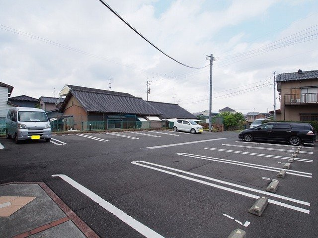 ＯｎｅＬｏｖｅの駐車場
