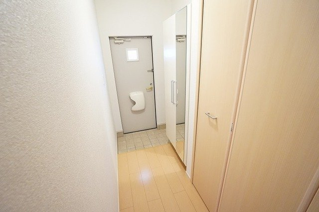 リバーサイド　みどりやまＣの玄関