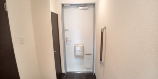 レオネクストＧＡＲＤＥＮＩＡの玄関