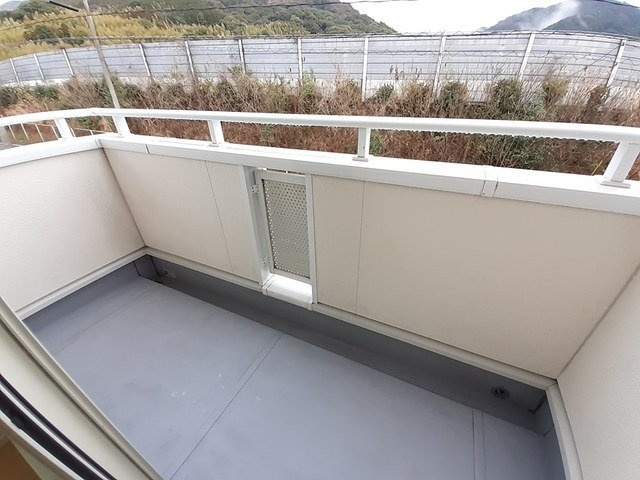 プロムナード上上津役Ａのバルコニー
