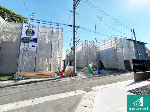 ●29(土)30(日)現地案内可能！　生駒郡斑鳩町服部　全3邸の前面道路含む現地写真|周辺は閑静な住宅街です。前面道路もしっかりと有りますので車の出し入れも安心ですよ！