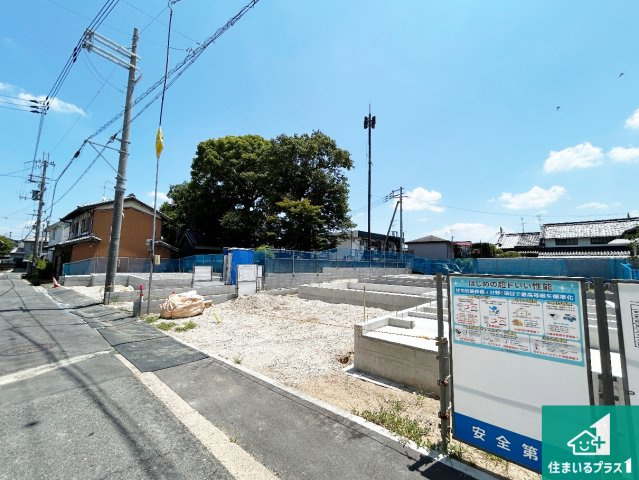 1(土)2(日)現地案内可能！　生駒郡斑鳩町服部の前面道路含む現地写真|駅やスーパー、小学校・中学校等日常生活に欠かせない情報や道のりもご紹介いたしますのでお気軽にご相談ください。