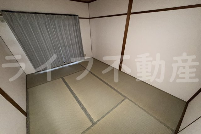 マンション吾光の和室