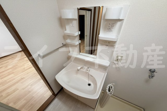 マンション吾光の独立洗面台